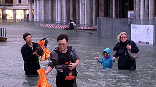 Фото и видео: Венеция на 75% затоплена водой