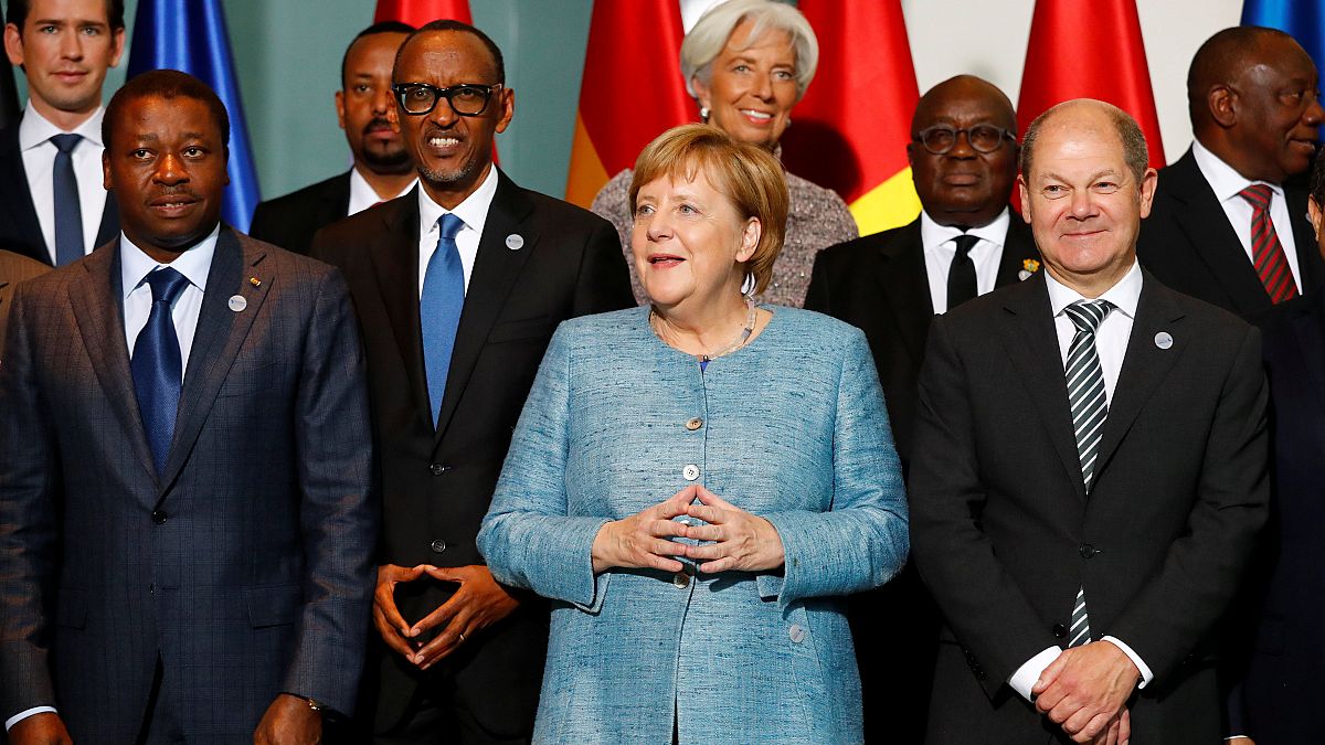 Angela Merkel: Eine Milliarde für Afrika