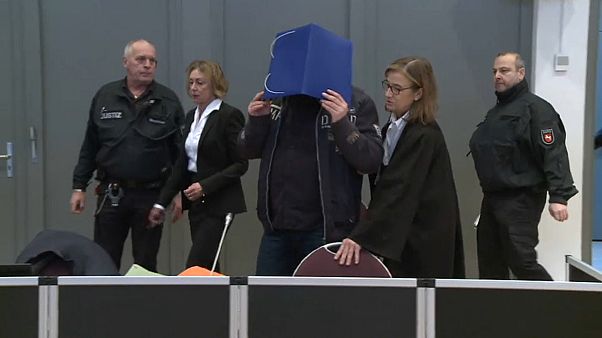 Mehr als 100 Patienten soll Niels H. getötet haben. Mehr als 100 Patienten soll Niels H. getötet haben.