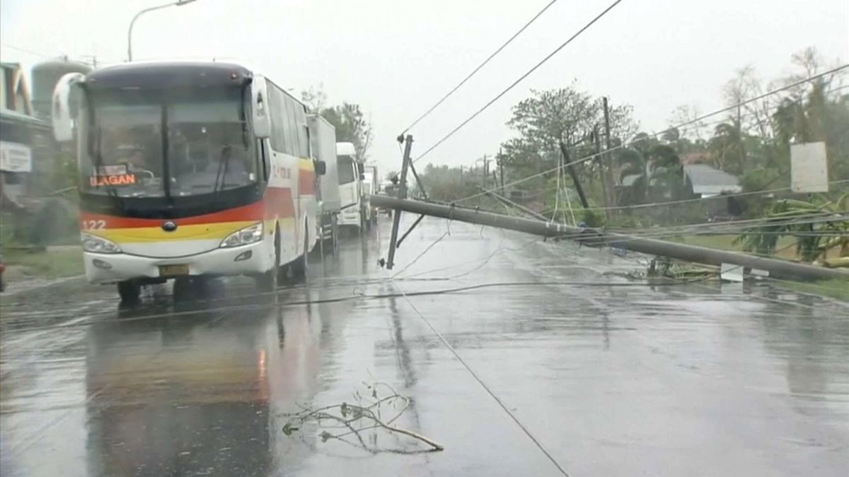 Filipinler'de bu yılki 18'inci tayfun: En az 7 kişi hayatını kaybetti