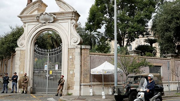 Menschliche Knochen in vatikanischer Botschaft gefunden Menschliche Knochen in vatikanischer Botschaft gefunden
