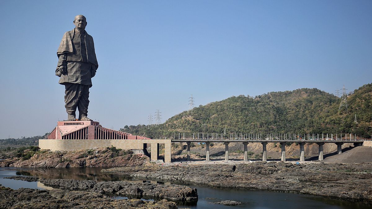 182 Meter: Höchste Statue der Welt eingeweiht