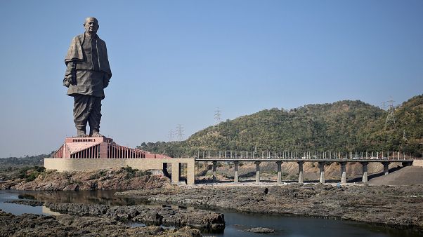 182 Meter: Höchste Statue der Welt eingeweiht 182 Meter: Höchste Statue der Welt eingeweiht