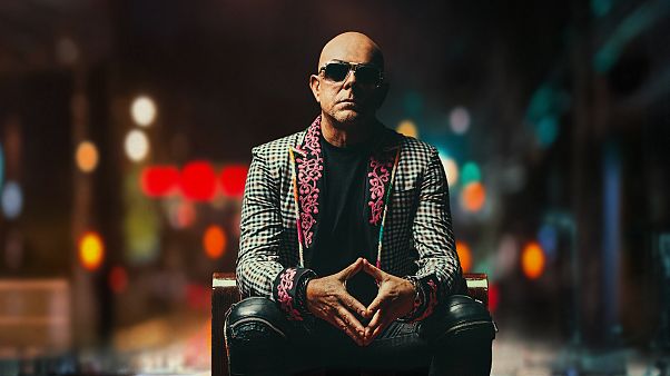 Foto oficial de "Espiritualidade", o oitavo álbum de Pedro Abrunhosa Foto oficial de "Espiritualidade", o oitavo álbum de Pedro Abrunhosa
