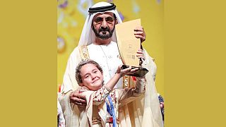 شاهد: طفلة مغربية في التاسعة من العمر تتوج بجائزة تحدي القراءة العربي