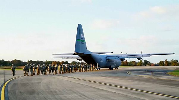 15.000 Soldaten an der Grenze? Trump wettert gegen Migranten 15.000 Soldaten an der Grenze? Trump wettert gegen Migranten