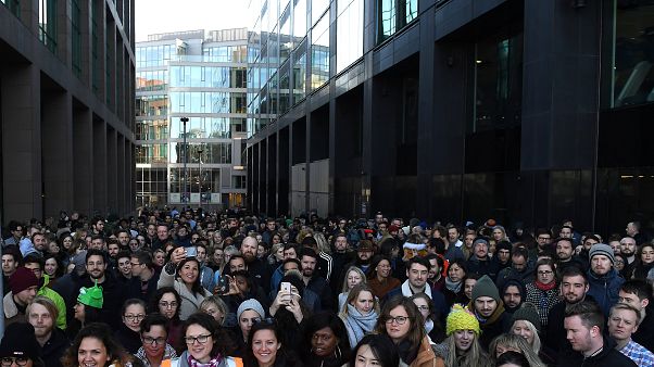 Сотрудники Google против сексуальных домогательств Сотрудники Google против сексуальных домогательств