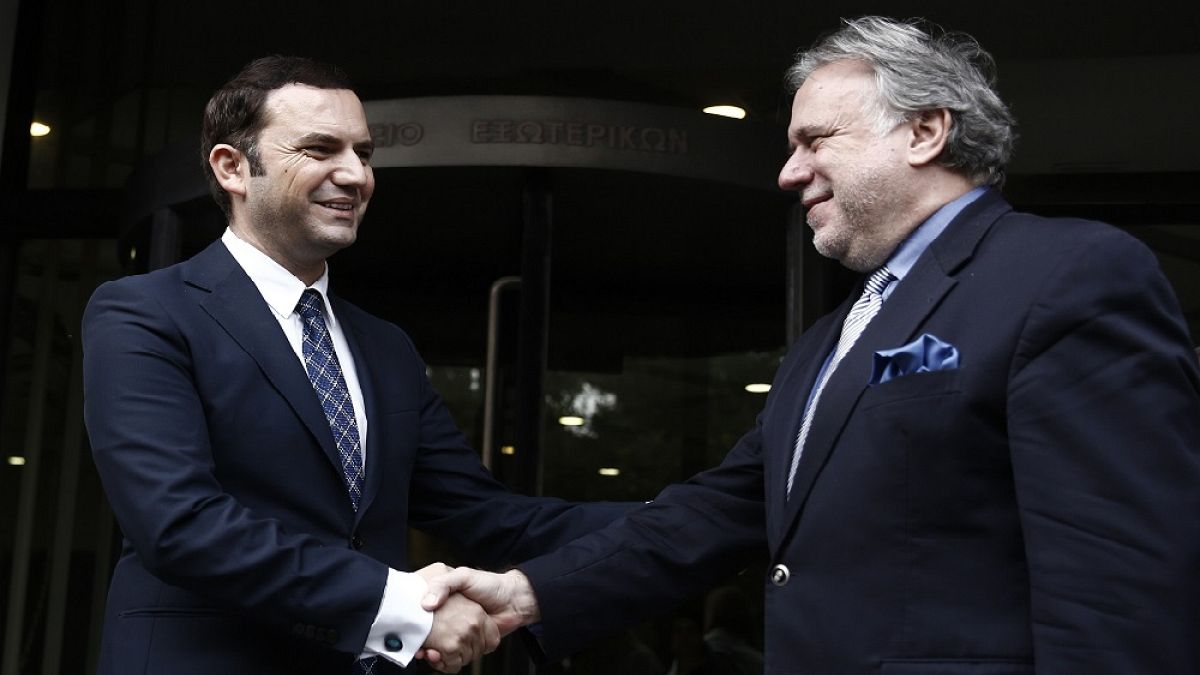O αν. υπ.Εξωτερικών Γ.Κατρούγκαλος με τον αν.πρωθυπουργό της ΠΓΔΜ Μπ.Οσμάνι