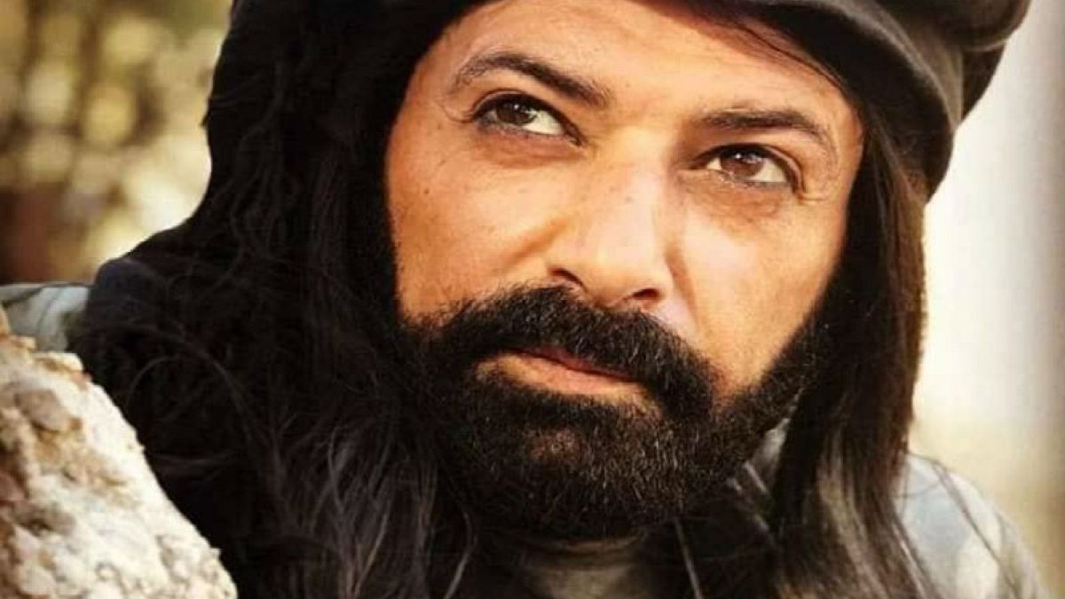 وفاة الممثل الأردني ماجد الزواهرة عن 45 عاما 