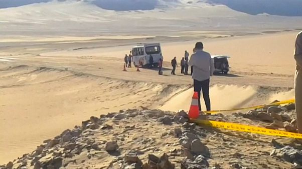 Des chrétiens coptes tués dans l'attaque de leur bus en Haute-Egypte Des chrétiens coptes tués dans l'attaque de leur bus en Haute-Egypte