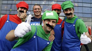 A kép illusztráció - olasz fociszurkolók a 2016 foci-Eb-n