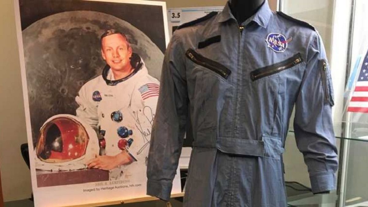 Neil Armstrong auction includes moon flag, Gemini flight suit