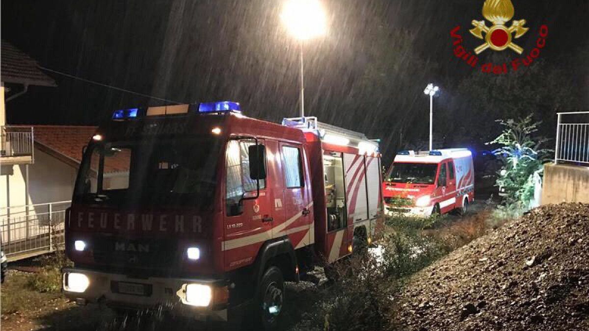 Deutsche Touristin auf Sardinien vom Blitz erschlagen - Schon 7 Tage Unwetter mit 15 Toten