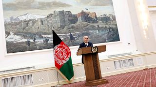 Afganistan hükümeti Moskova'da Taliban ile barış için masaya oturacak