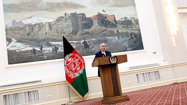 Afganistan hükümeti Moskova'da Taliban ile barış için masaya oturacak Afganistan hükümeti Moskova'da Taliban ile barış için masaya oturacak