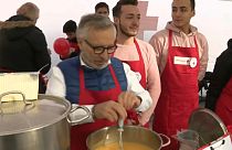 Bruxelles: gli chef stellati cucinano per i senzatetto