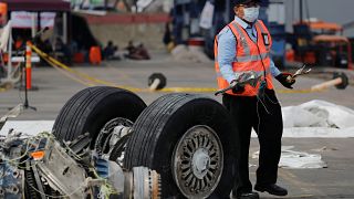 Endonezya'daki uçak kazasında arama çalışmaları 3 gün uzatıldı