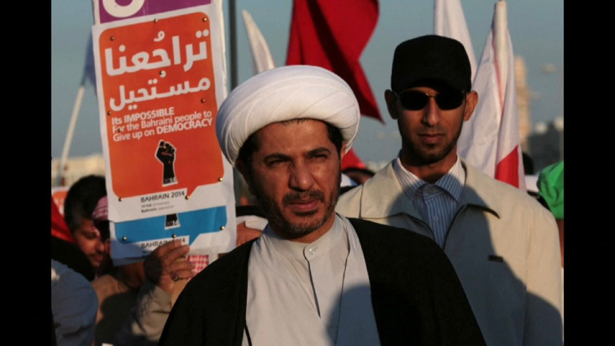 الشيخ علي سلمان الأمين العام لجمعية الوفاق المعارضة