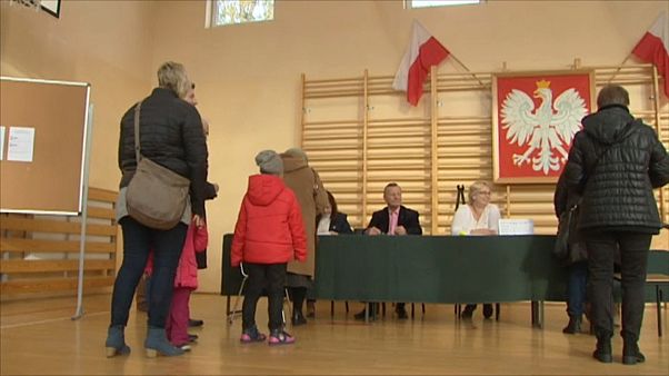 2. Wahlrunde in Polen: Städte fallen an die Opposition 2. Wahlrunde in Polen: Städte fallen an die Opposition