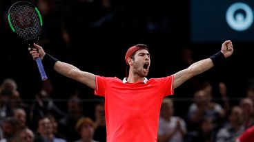 Karen Khachanov vence Djokovic na final do Masters 1000 de Paris