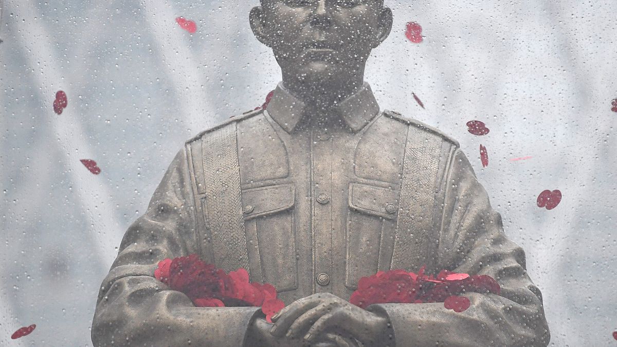 Londra'da “Ateşkes Günü”nün 100. yıldönümü için hazırlanan heykel