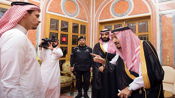صلاح وعبدالله خاشقجي يطالبان باستلام جثمان والدهما لدفنه حسب وصيته صلاح وعبدالله خاشقجي يطالبان باستلام جثمان والدهما لدفنه حسب وصيته