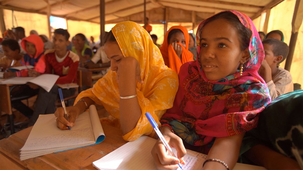 Детям малийских беженцев необходимо образование