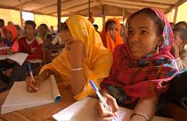 União Europeia apoia escolas para refugiados do Mali