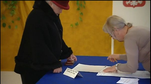 Polish vote for ruling Eurosceptic party splits between town and country Polish vote for ruling Eurosceptic party splits between town and country