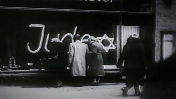 80 χρόνια από την «Νύχτα των Κρυστάλλων» 80 χρόνια από την «Νύχτα των Κρυστάλλων»
