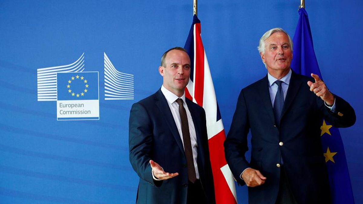 Brexit: Michel Barnier e Dominic Raab riaprono le trattative a Bruxelles