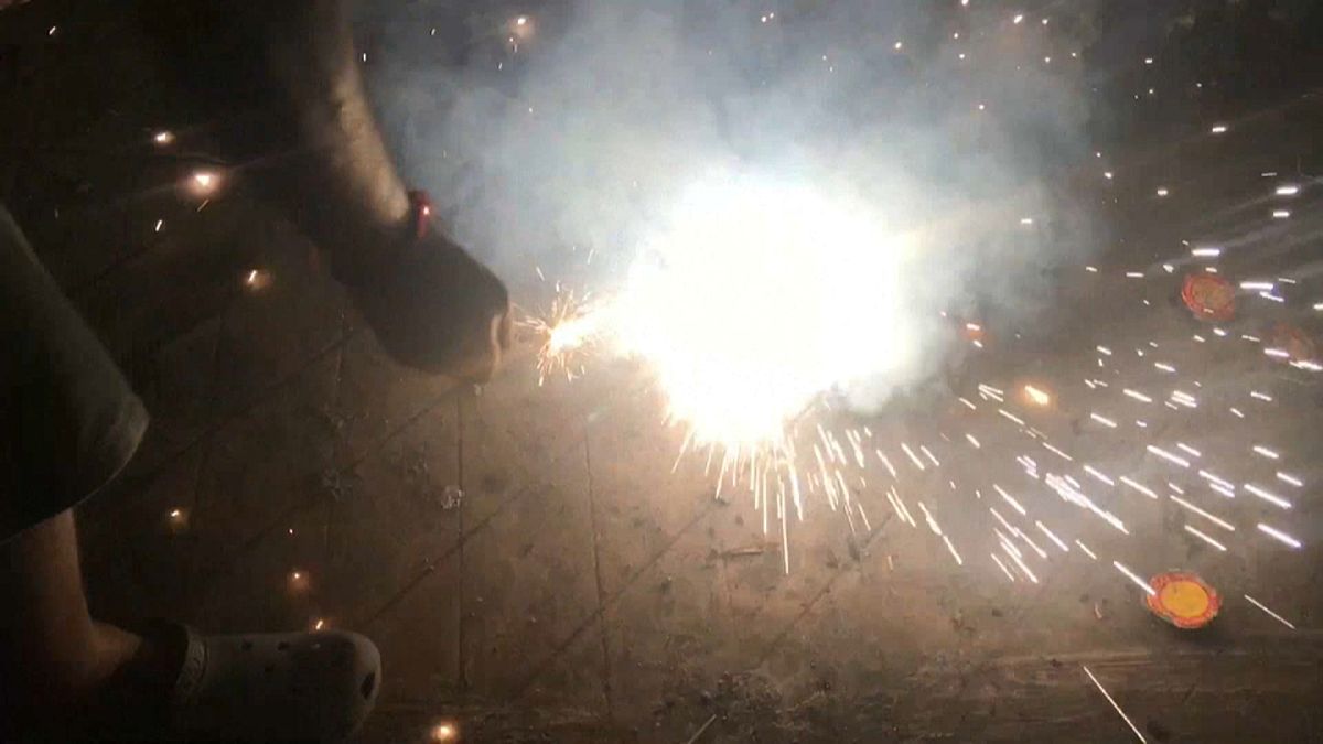 India: vietata la vendita di fuochi d'artificio non eco-compatibili