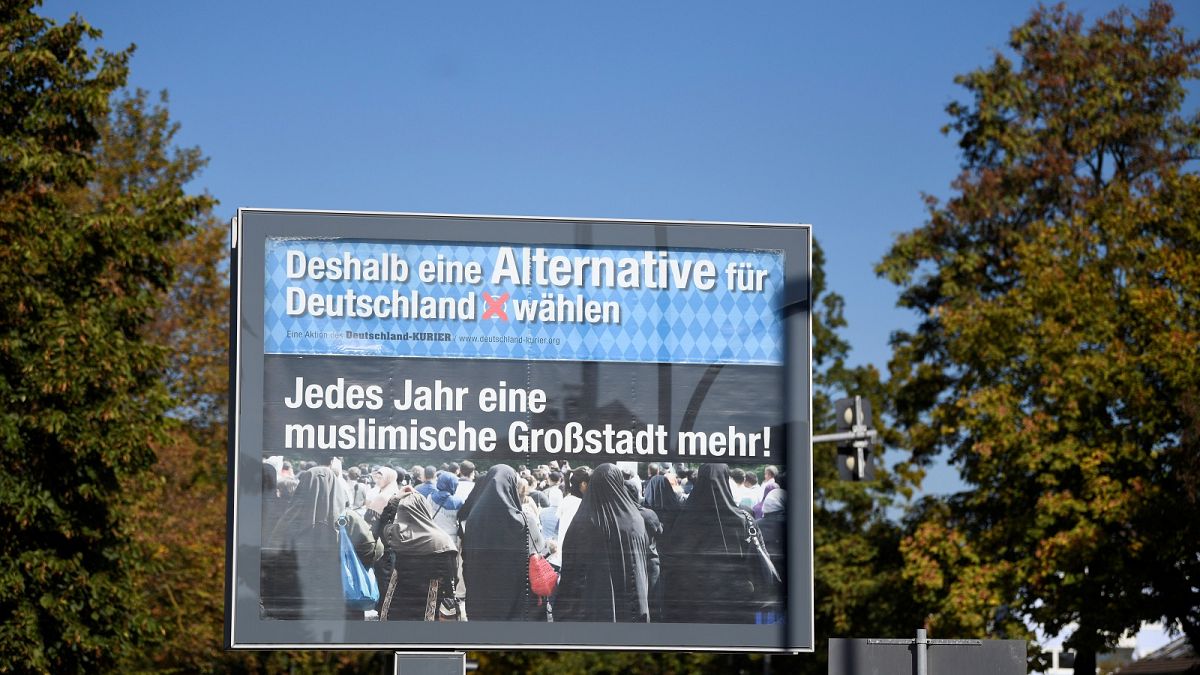 معلمون ألمان يتحدون حملة "الوشاية" التي أطلقها حزب البديل اليميني