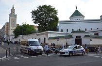 Fransa'da cami önünde silahlı saldırı: 2 yaralı