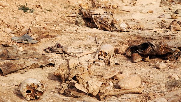 الأمم المتحدة: اكتشاف أكثر من 200 مقبرة جماعية لضحايا "داعش" بالعراق الأمم المتحدة: اكتشاف أكثر من 200 مقبرة جماعية لضحايا "داعش" بالعراق