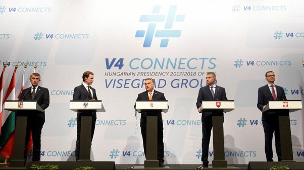 Távolodnak egymástól a V4 országai, véli a Politico Távolodnak egymástól a V4 országai, véli a Politico