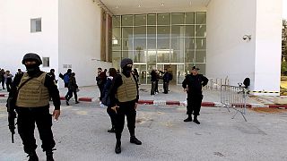 قوات أمنية تونسية أمام متحف باردو - صورة من أرشيف يورونيوز