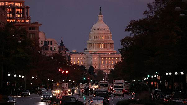 Στους Ρεπουμπλικάνους η Γερουσία, στους Δημοκρατικούς η Βουλή Στους Ρεπουμπλικάνους η Γερουσία, στους Δημοκρατικούς η Βουλή