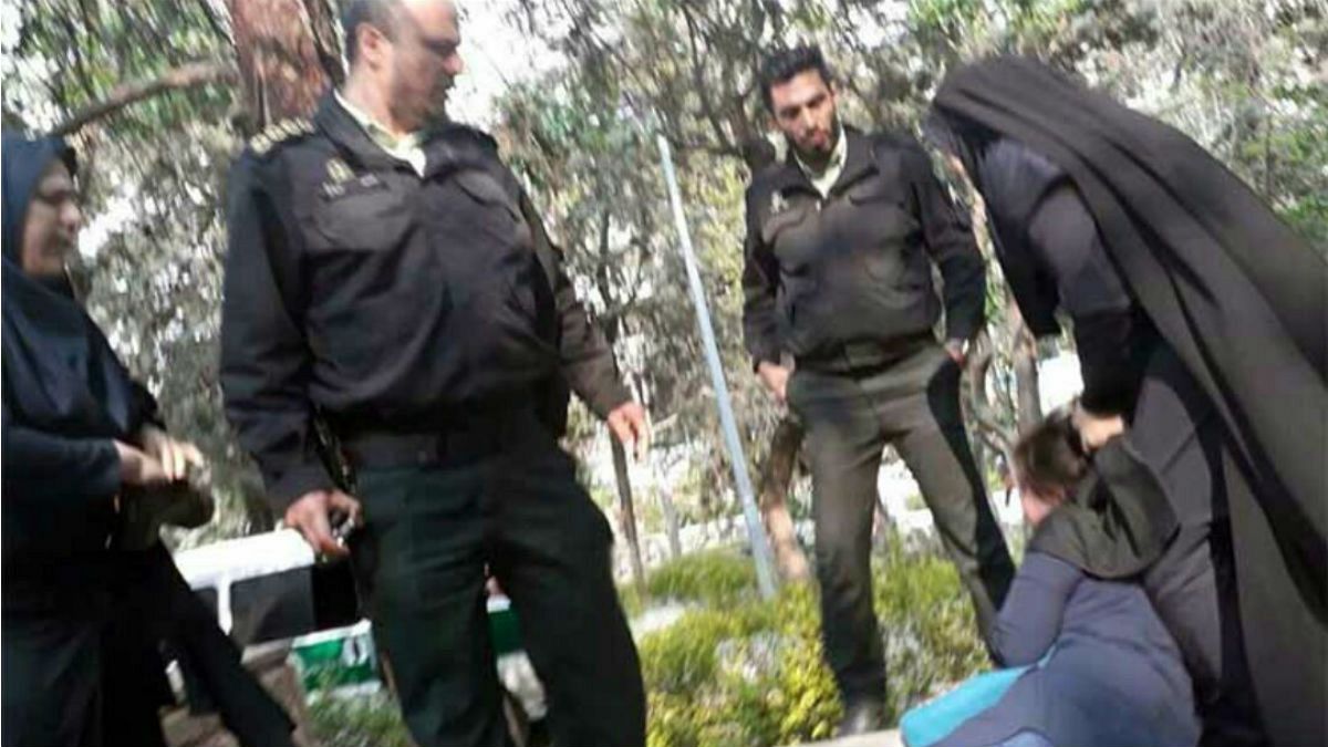 محمدحسین آغاسی به یورونیوز: قرار منع پیگرد ماموران گشت ارشاد غیرقانونی است