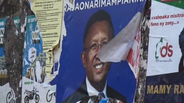 Madagascar, 10 milioni alle urne per il nuovo presidente Madagascar, 10 milioni alle urne per il nuovo presidente