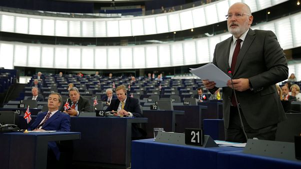 AB Komisyonu Başkan Yardımcısı: Amerikalı seçmenler nezaketi kabalığa tercih etti AB Komisyonu Başkan Yardımcısı: Amerikalı seçmenler nezaketi kabalığa tercih etti