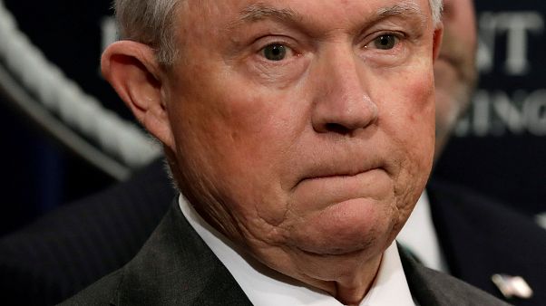 Trump fuerza la salida del fiscal general Jeff Sessions Trump fuerza la salida del fiscal general Jeff Sessions