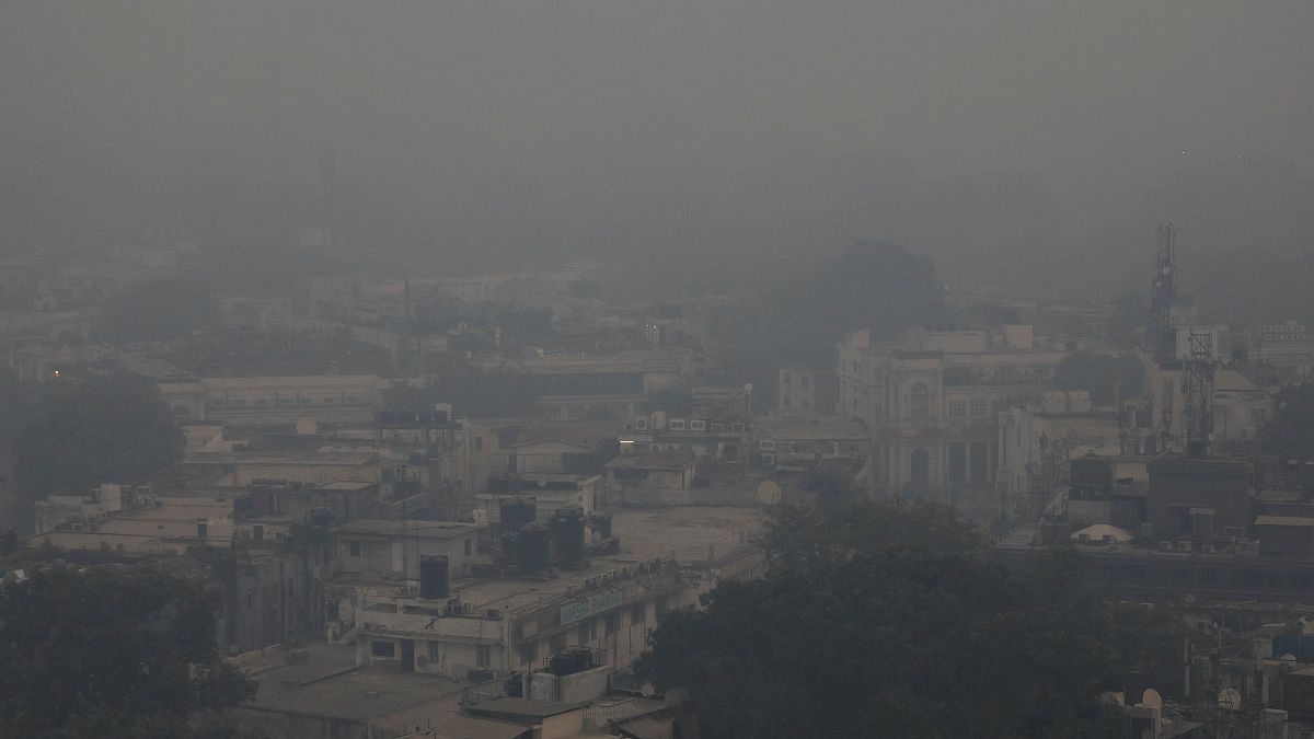Nueva Delhi registra niveles récord de polución