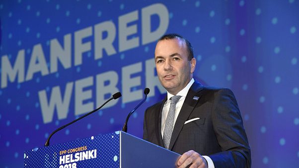 ΕΛK: Το χρίσμα στον Μάνφρεντ Βέμπερ ΕΛK: Το χρίσμα στον Μάνφρεντ Βέμπερ