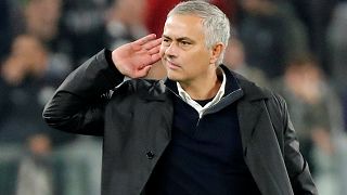  Mourinho'dan Juventus tribünlerini kızdıran 'sesiniz çıkmıyor' işareti