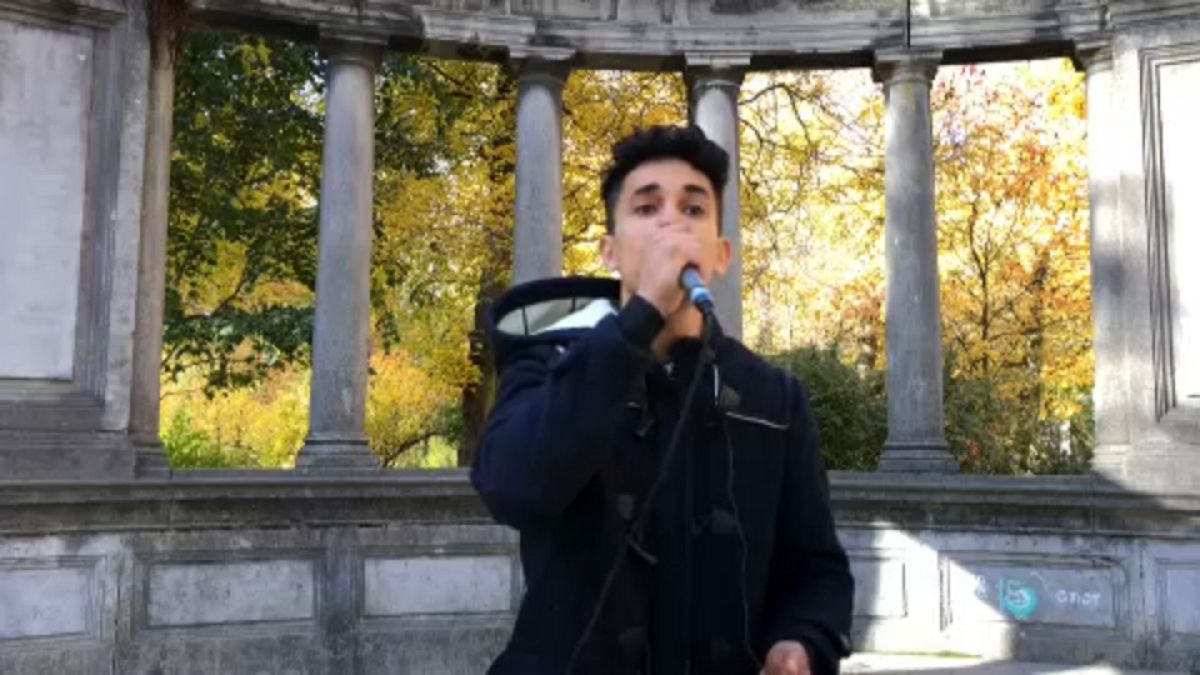 المغني المغربي الهاوي يوسف زكي