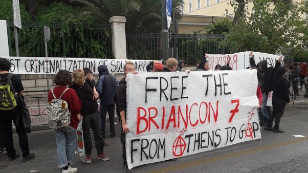 Διαμαρτυρία αντιεξουσιαστών στο κέντρο της Αθήνας Διαμαρτυρία αντιεξουσιαστών στο κέντρο της Αθήνας
