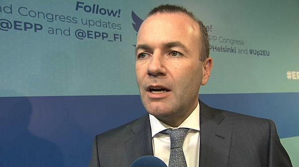 Manfred Weber: "Democracia é essencial para voltar a ligar Bruxelas aos cidadãos" Manfred Weber: "Democracia é essencial para voltar a ligar Bruxelas aos cidadãos"
