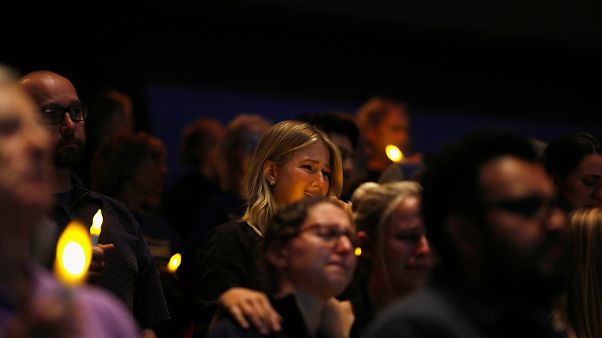 L'heure du deuil à Thousand Oaks après la tuerie L'heure du deuil à Thousand Oaks après la tuerie