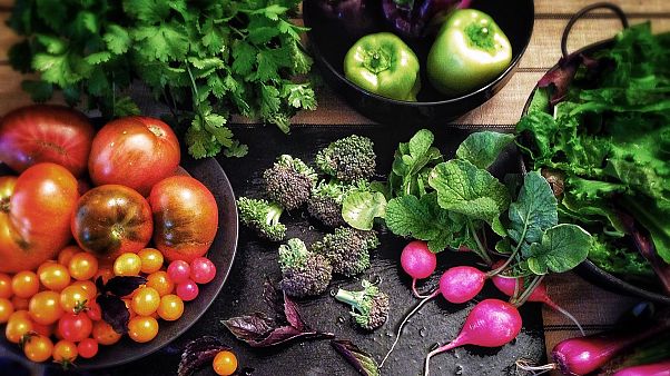 Veganların sağlıkları tehlikede mi? B12, kalsiyum ve demiri nereden alıyorlar? Veganların sağlıkları tehlikede mi? B12, kalsiyum ve demiri nereden alıyorlar?